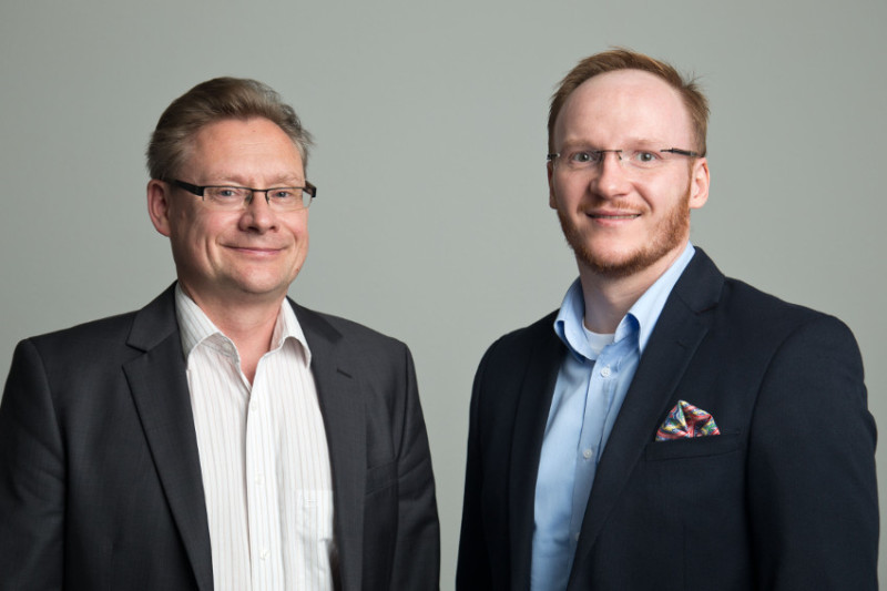 Heinz Lambrecht, Leiter Geräteentwicklung und Dennis Wachtel, Leiter Produktmanagement