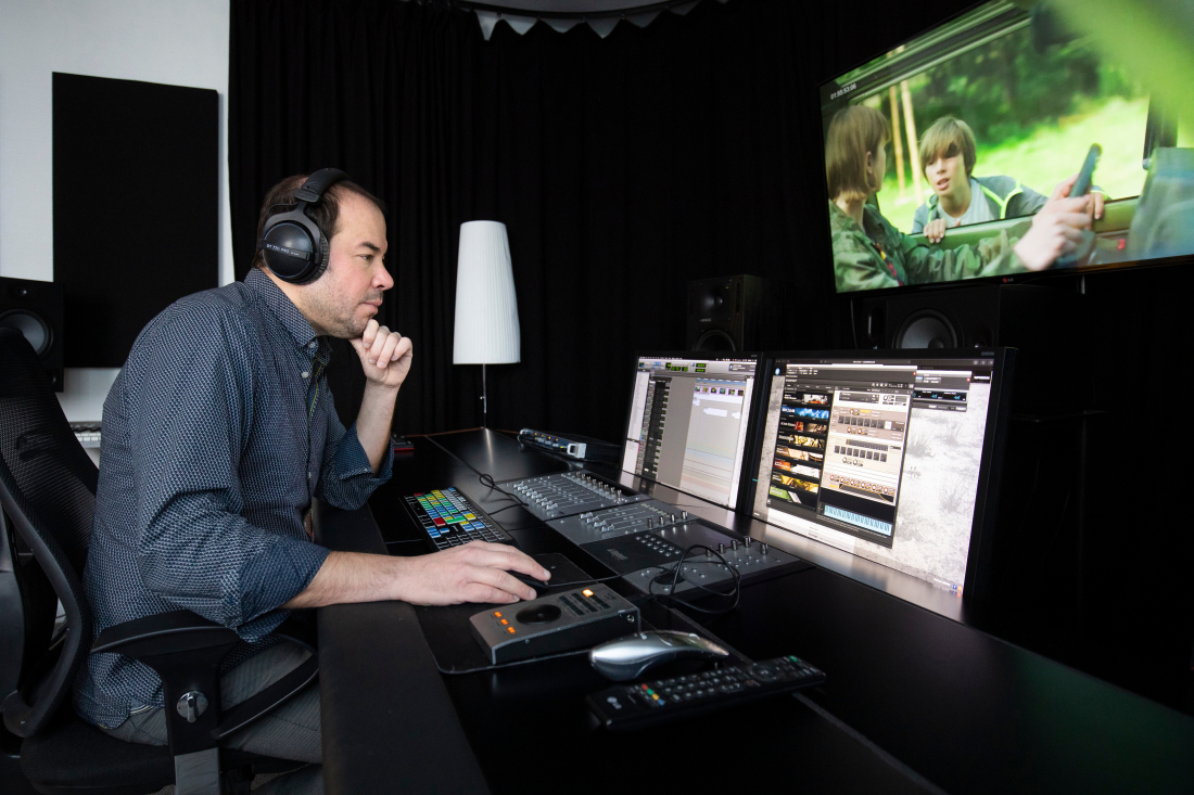 Feldhaus teilt sich sein Studio mit zwei Sounddesignern, um kurze Wege zu haben. 