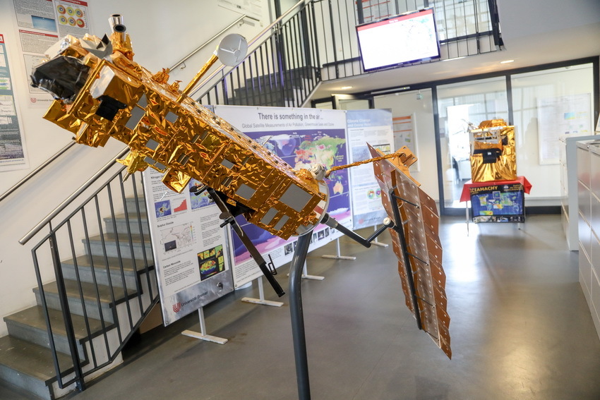 Seit dem Wintersemester 2017/2018 gibt es an der Universität Bremen zwei einzigartige Masterstudiengänge, die sich auf die Bereiche Raumfahrttechnik und Raumfahrtsysteme sowie Erdbeobachtung mit Satelliten konzentrieren.