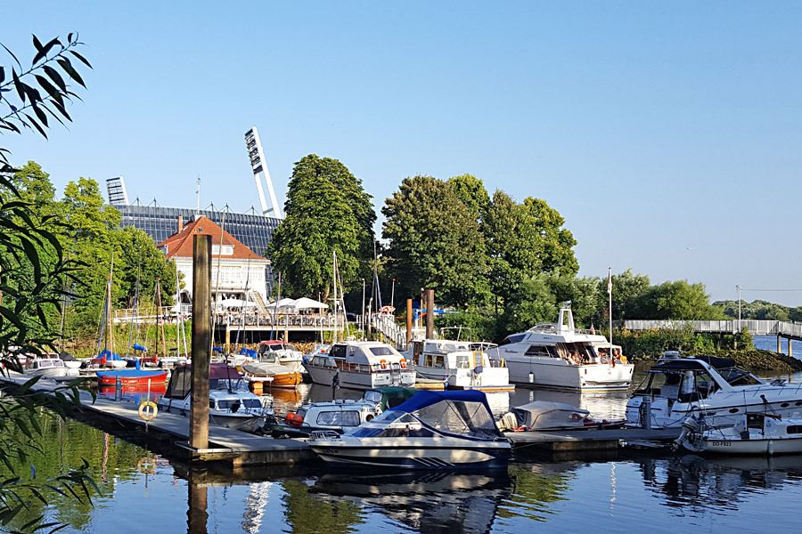 Weserstadion, Weserbogen und Marina