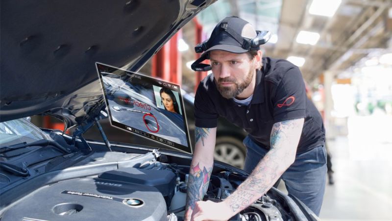 Hands-free digital assistance: smart glasses help with field service tasks Hands-free digital assistance: smart glasses help with field service tasks