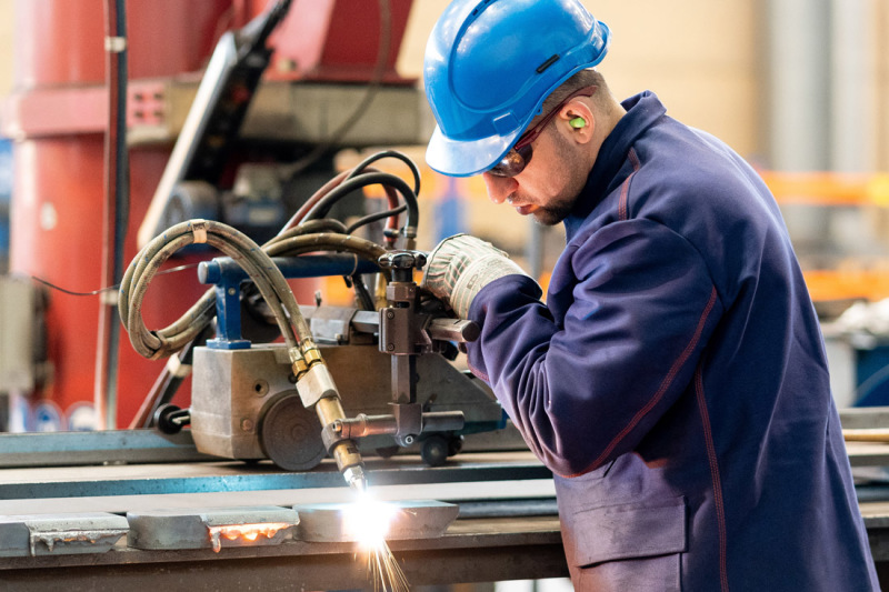 Stahlbleche zerkleinern - der Bremer Stahl Service versteht sich als Dienstleister für die Industrie Stahlbleche zerkleinern - der Bremer Stahl Service versteht sich als Dienstleister für die Industrie