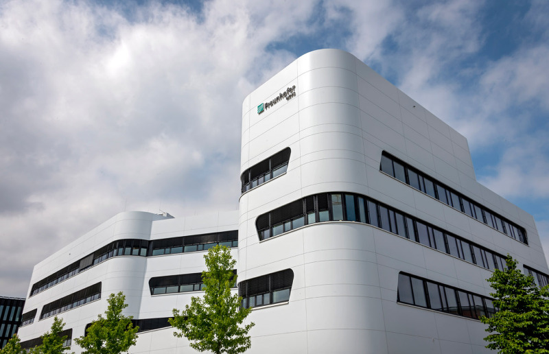Weiche Formen, futuristische Anmutung: Der Neubau des Fraunhofer-Instituts für Digitale Medizin MEVIS Weiche Formen, futuristische Anmutung: Der Neubau des Fraunhofer-Instituts für Digitale Medizin MEVIS