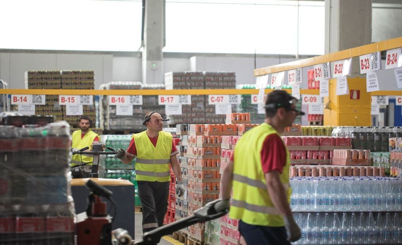 In the Coca-Cola warehouse: complete accuracy thanks to smart glasses In the Coca-Cola warehouse: complete accuracy thanks to smart glasses