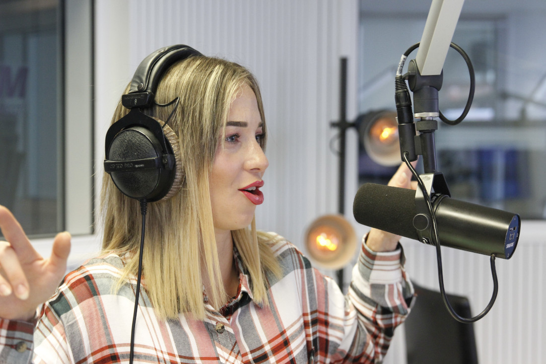 Von Bremen Next zum Berliner Radiosender Jam FM: Die quirlige Moderatorin Anna Orlova. Nächste Station Fernsehen? © Florian Stähr