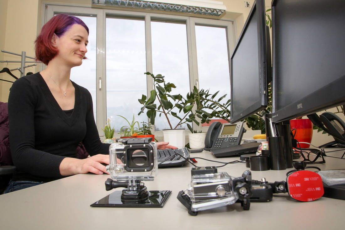 Christiane Heinicke arbeitet am Zentrum für angewandte Raumfahrttechnologie und Mikrogravitation (ZARM) am Projekt MaMBA (Moon and Mars Base Analog), in dem der technische Aspekt der Wohneinheit im Zentrum steht. 