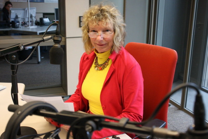 Gesine Reichstein von den Plattdeutschen Nachrichten bei Radio Bremen
