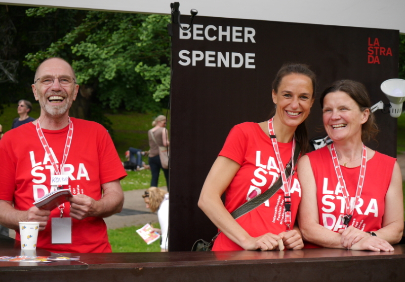 Birte Schneider ist eine von vielen Ehrenamtlichen bei La Strada