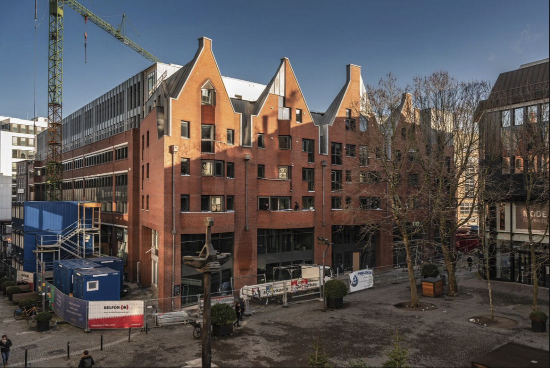 The Lloydhof, headquarters of Bremeninvest The Lloydhof, headquarters of Bremeninvest