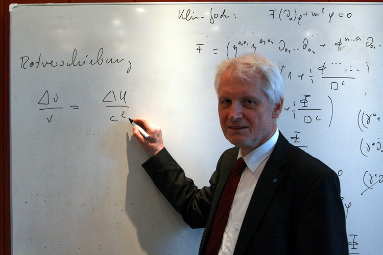 Der Bremer Physikprofessor Claus Lämmerzahl