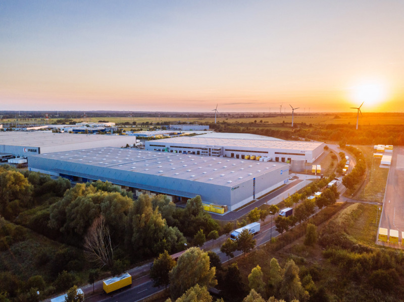 Der Bedarf an Logistikimmobilien wächst mit der Nachfrage nach Onlinehandel Der Bedarf an Logistikimmobilien wächst mit der Nachfrage nach Onlinehandel
