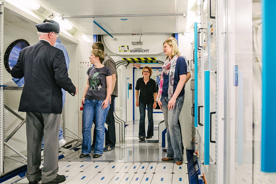 Insight into the ISS replica in Bremen