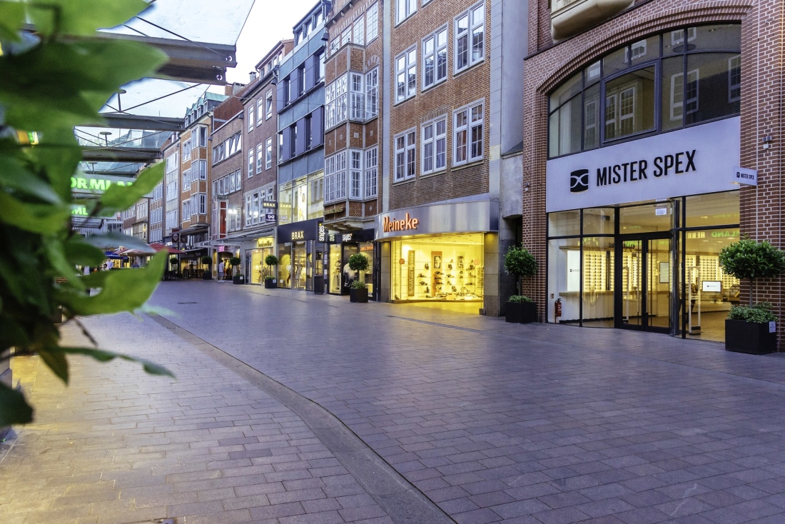 Blick entlang der Einkaufsmeile Sögestraße in Bremen Blick entlang der Einkaufsmeile Sögestraße in Bremen