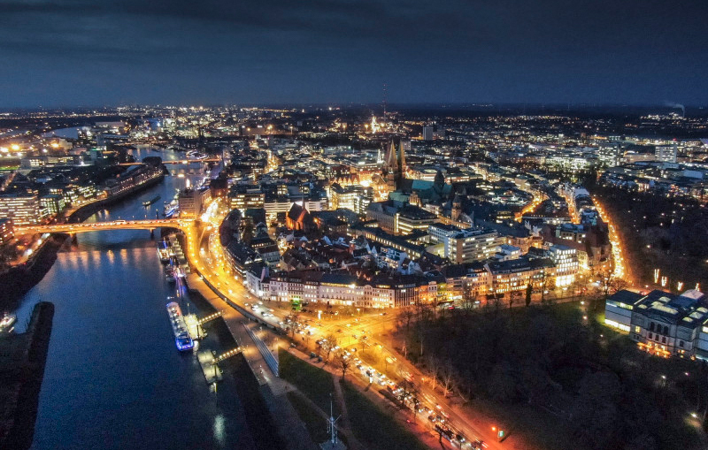 Bremen city center at night