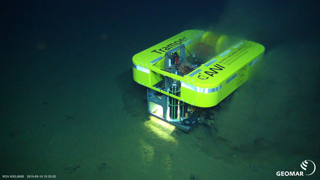TRAMPER on the seabed: small robot – big mission 