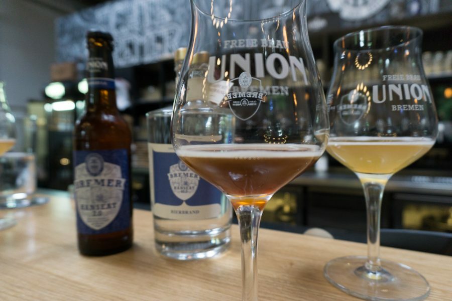 Craft Beer in einem gebrandeten Union Brauerei Glas