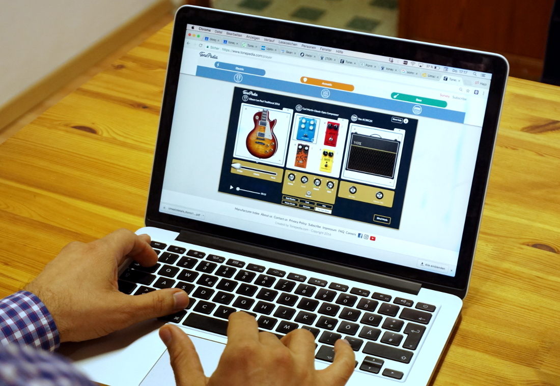 Unbegrenzte Möglichkeiten: der Webplayer kombiniert verschiedene Gitarren, Effektgeräte und Verstärker - jedes Gerät mit mehreren Einstellungen