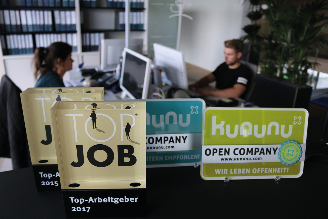 Belohnung für das eigene Motivationsmodell: Wiederholte Auszeichnungen als Top Arbeitgeber Belohnung für das eigene Motivationsmodell: Wiederholte Auszeichnungen als Top Arbeitgeber
