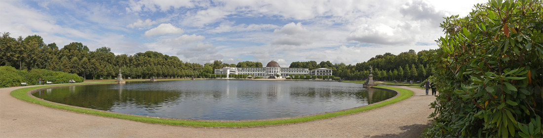 Der Hollersee vor dem Park Hotel