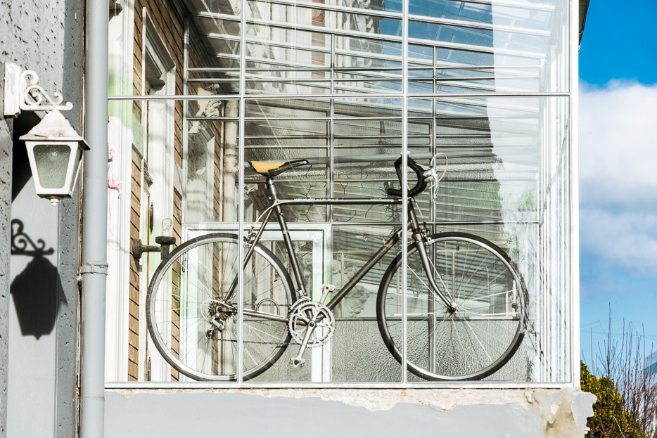 Fahrrad im Wintergarten abgestellt