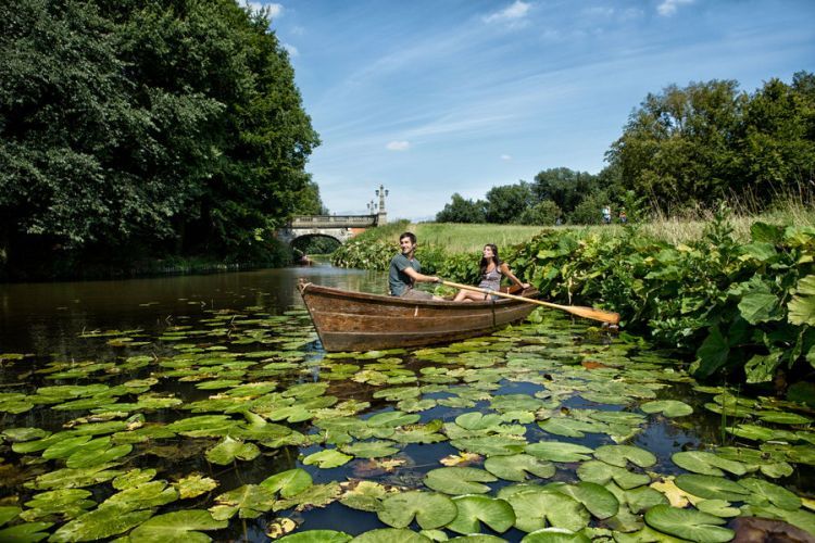 As well as relaxing, you can enjoy many activities in Bremen's Bürgerpark As well as relaxing, you can enjoy many activities in Bremen's Bürgerpark