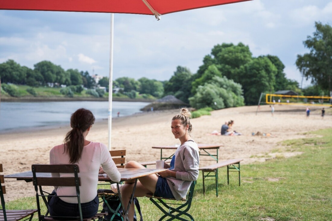 Gemütlich entspannen beim Café Sand