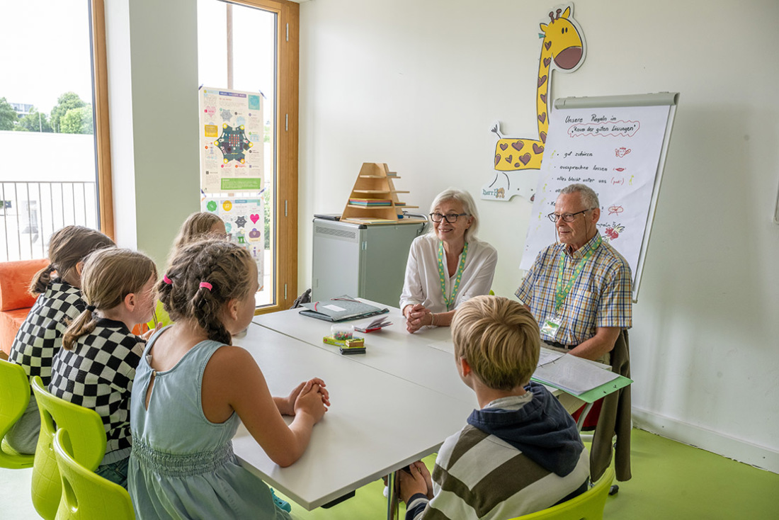 Senioren am Tisch