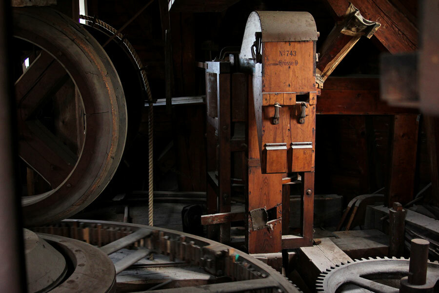 Die Schälmaschine im Inneren der Wallmühle