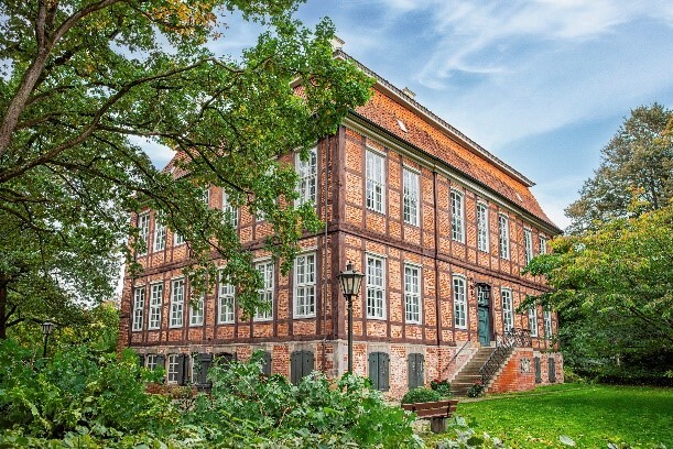 Das Schloss Schönebeck im Auetal. 