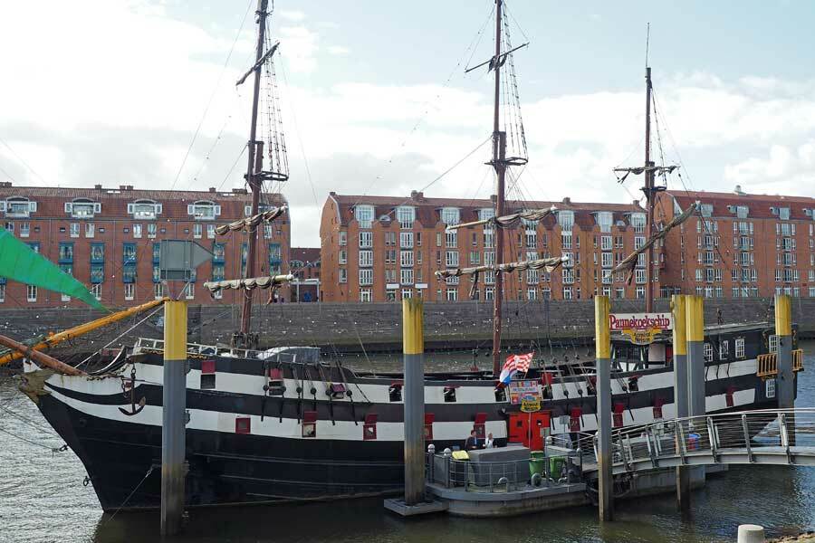 The Pannekoekschip - a restaurant at the Schlachte