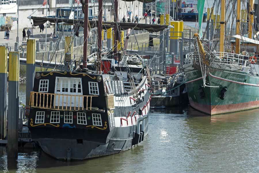 Das Heck der "Admiral Nelson" (Pannekoekschip) an der Schlachte