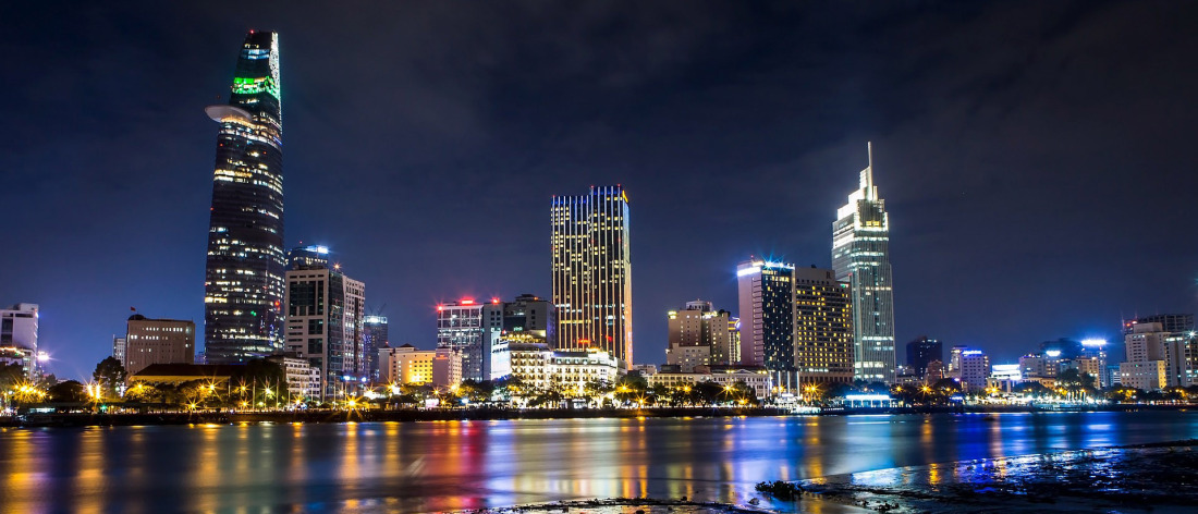 Vietnam Skyline bei Nacht