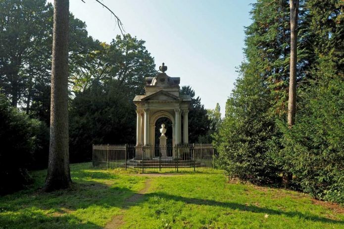 Der Gedächtnistempel im Wätjens Park