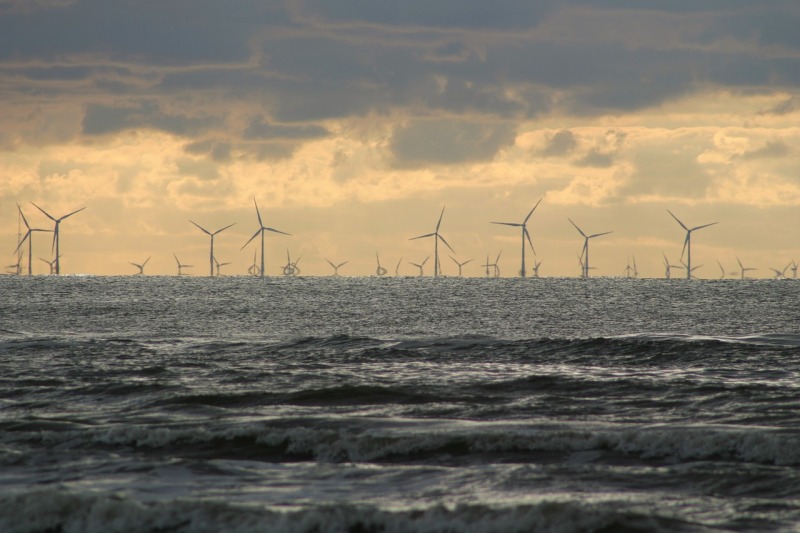 Stürmisch nicht nur auf See - auch im Netz sind Windparks Gefahren ausgesetzt.